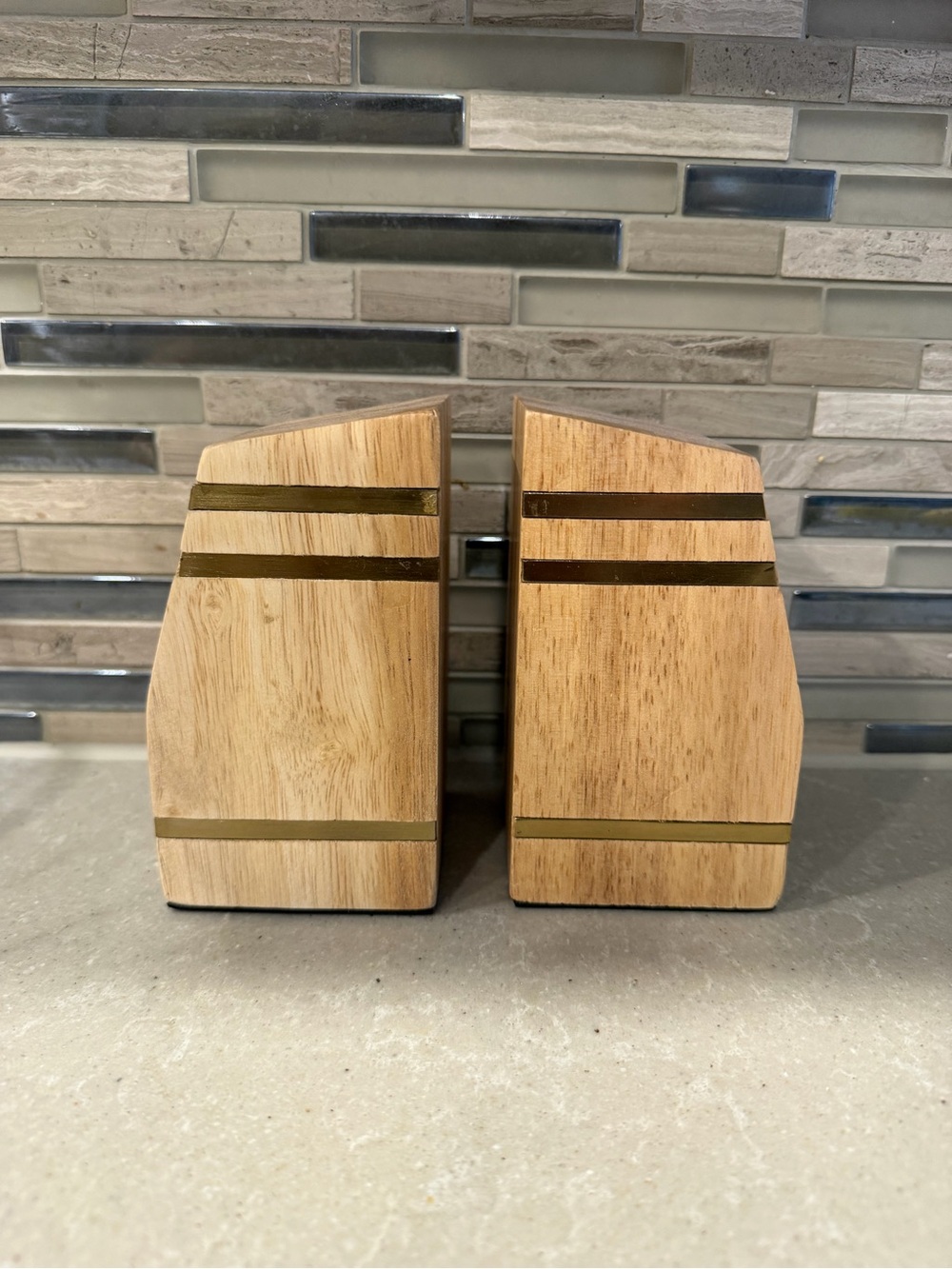 Hearth & Hand by Magnolia Bookends